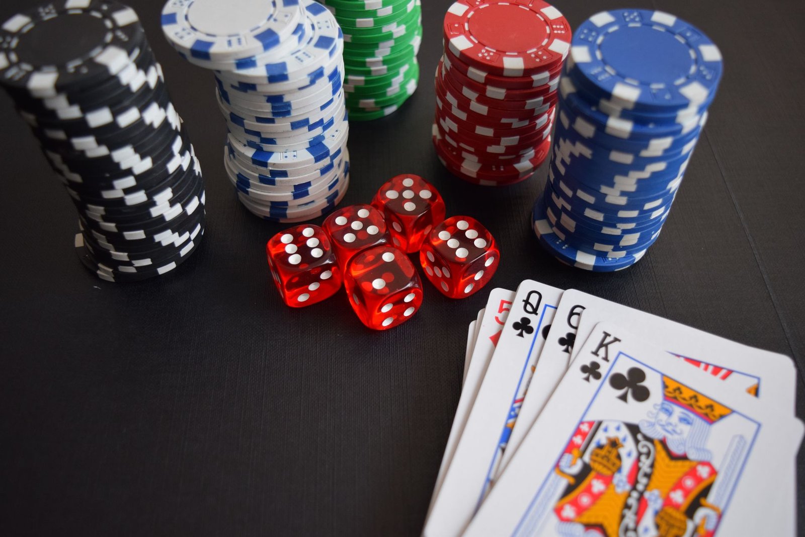 King Johnnie Casino Review: Trigger Fast Casino Payouts Safely